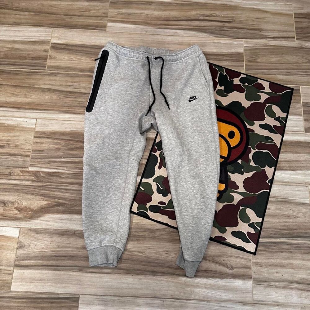 Gray Nike tech fleece joggers